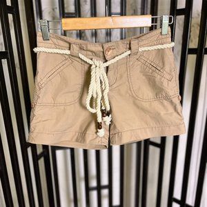 Tan Shorts with White Rope Belt - Size 25 - Perfect for Summer